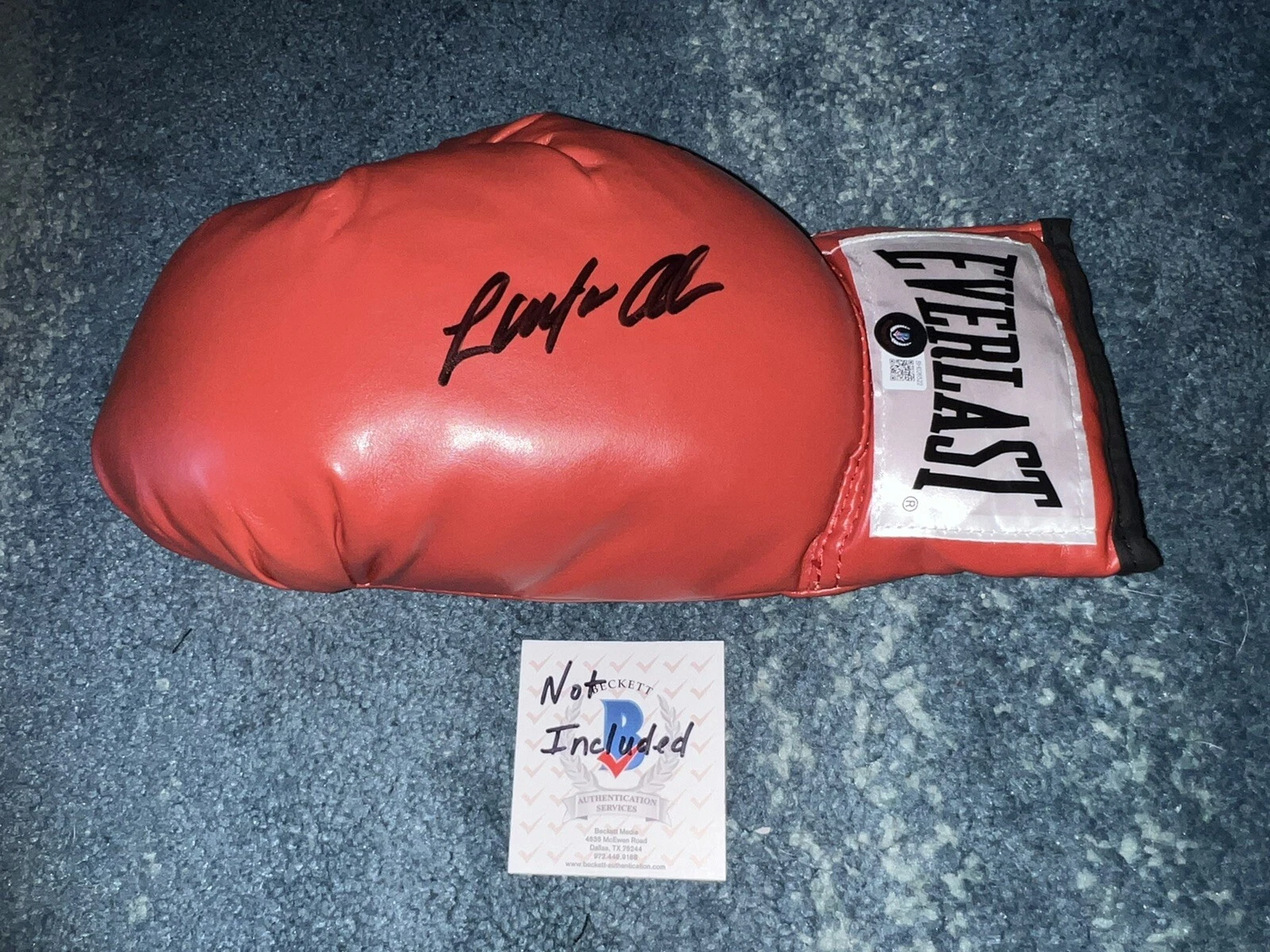 Laila Ali Signed Everlast Boxing Glove Champ Hall Of Fame Beckett #2