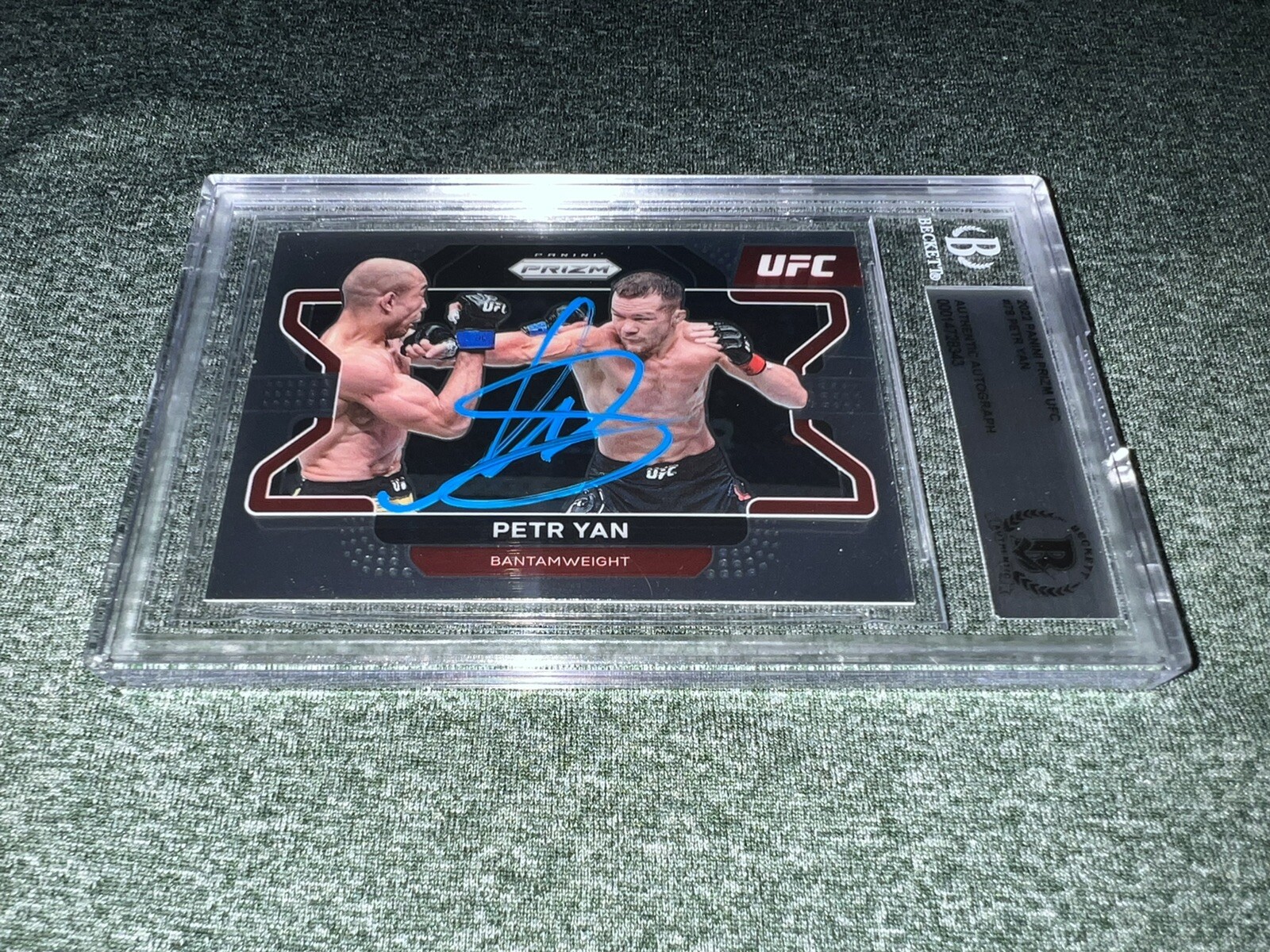 Petr Yan Signed 2022 Panini Prizm Trading Card “No Mercy” Beckett