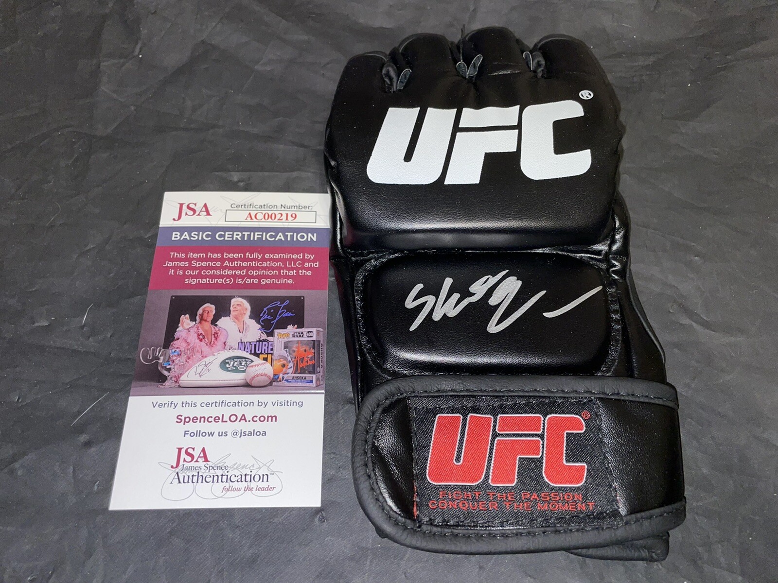 Mauricio “Shogun” Rua Signed UFC Glove  Brazil UFC Legend JSA Auth #3