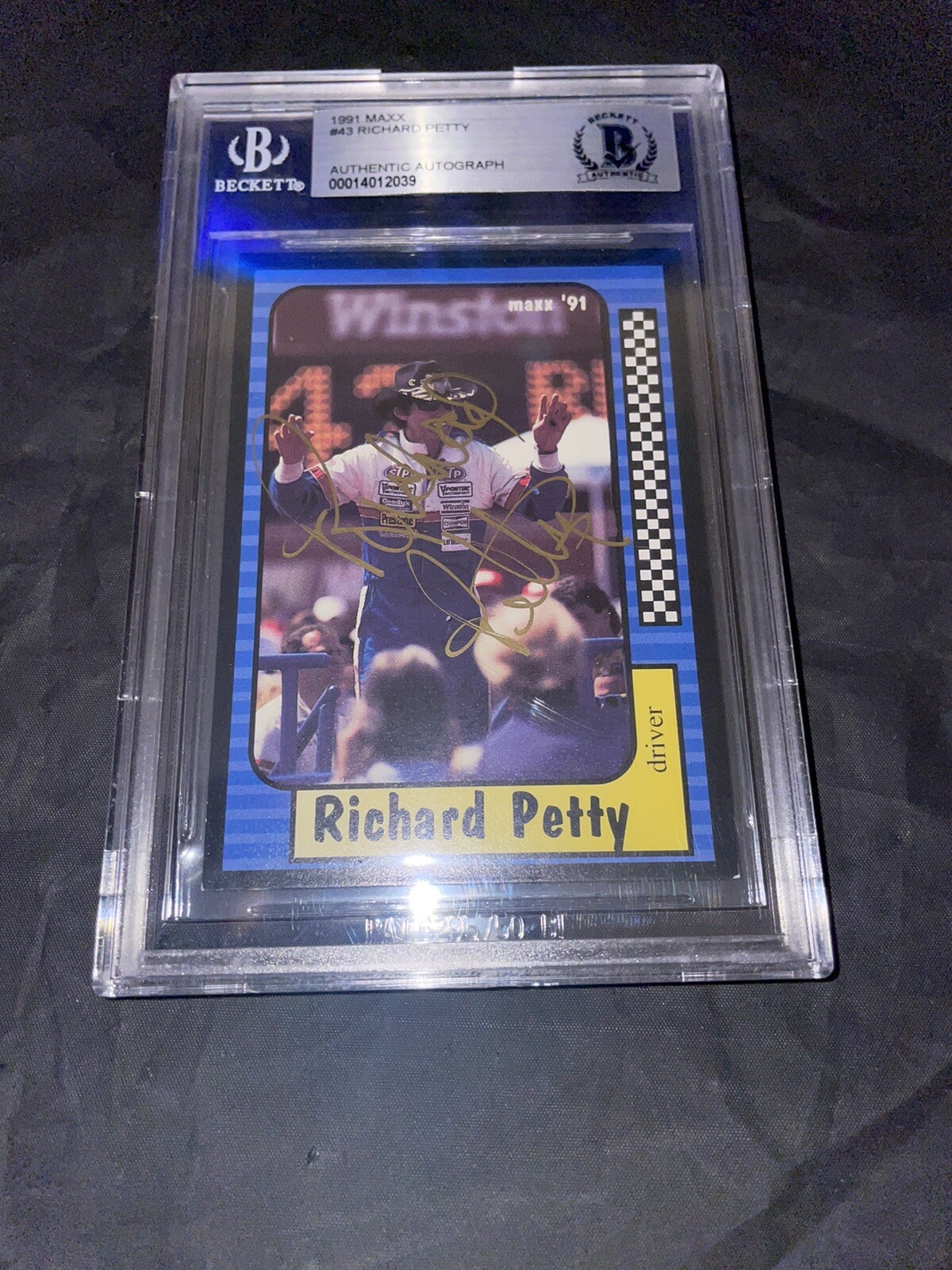 Richard Petty Signed 1991 Maxx #43 NASCAR Beckett Slab