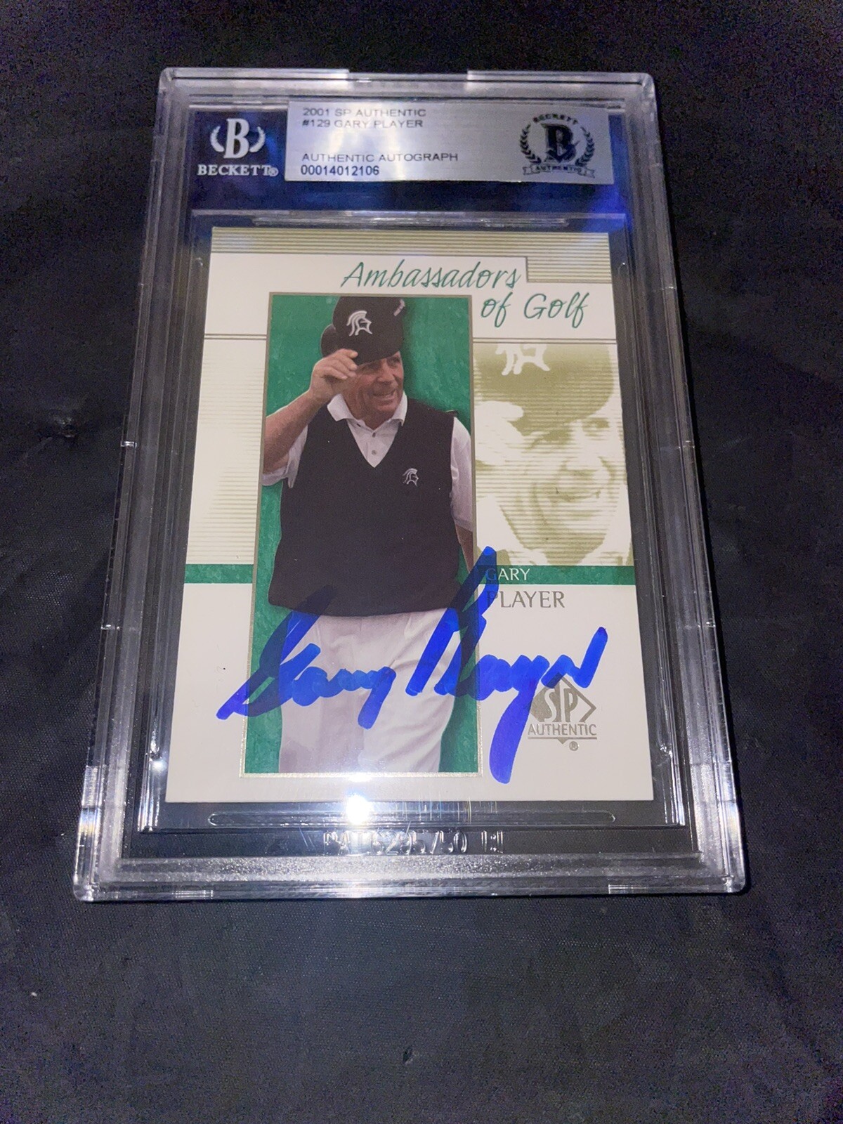 Gary Player Signed 2001 SP Authentic Card Beckett Slab