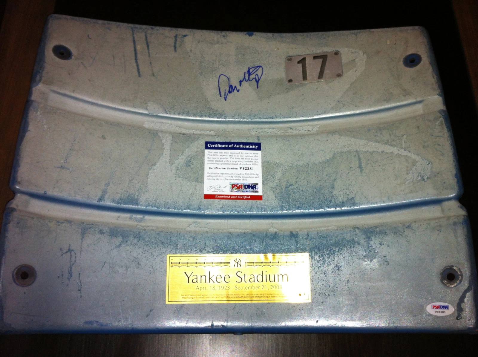 Don Mattingly Signed Official Yankee Stadium Seatback Steiner Authentic PSA/DNA