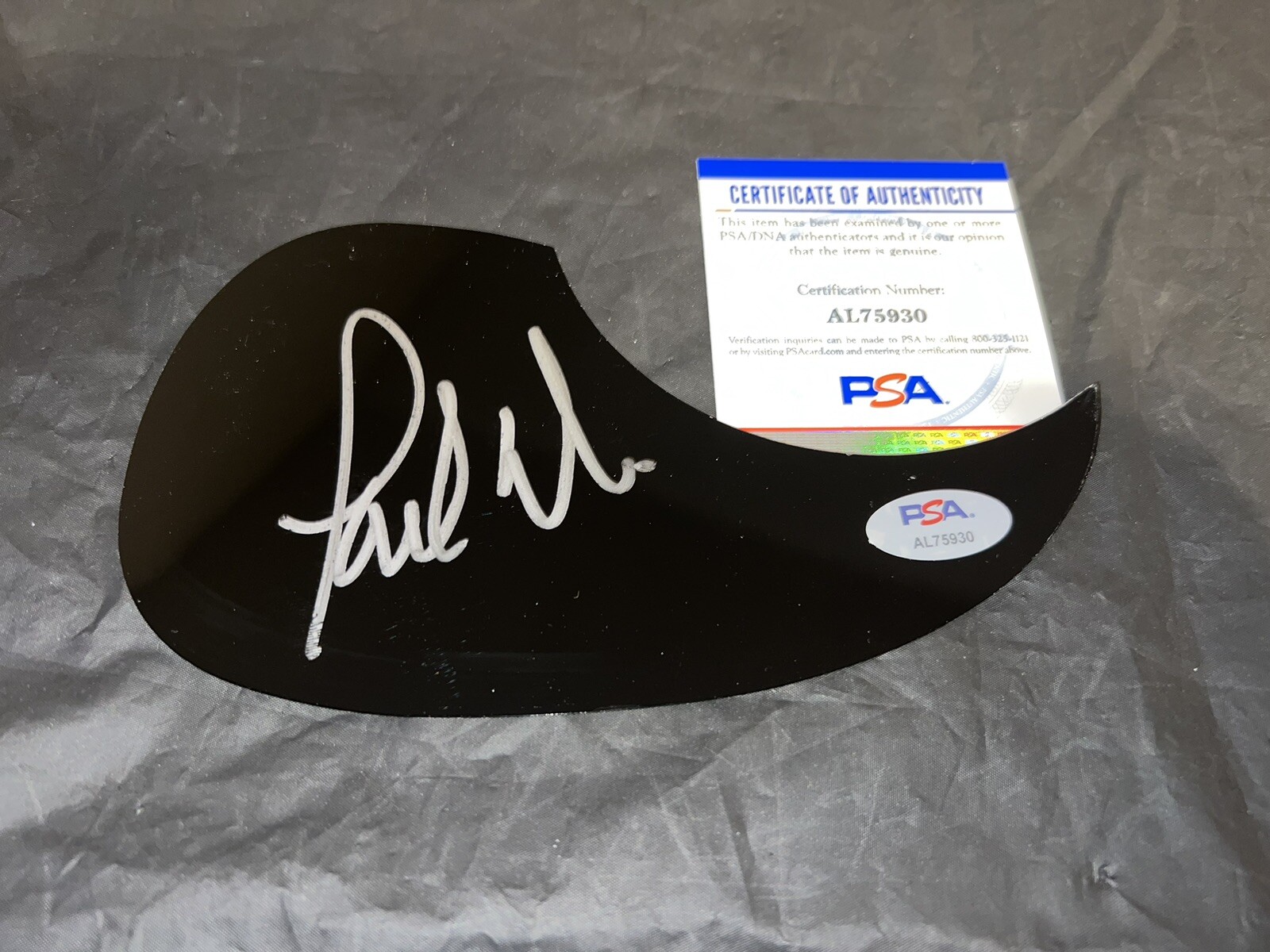 Paul Williams Signed Acoustic Pickguard World Famous Songwriter PSA/DNA