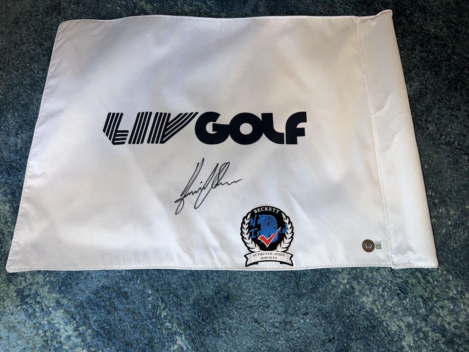 Henrik Stenson Signed Official LIV Golf Flag LIV Star Majesticks Beckett