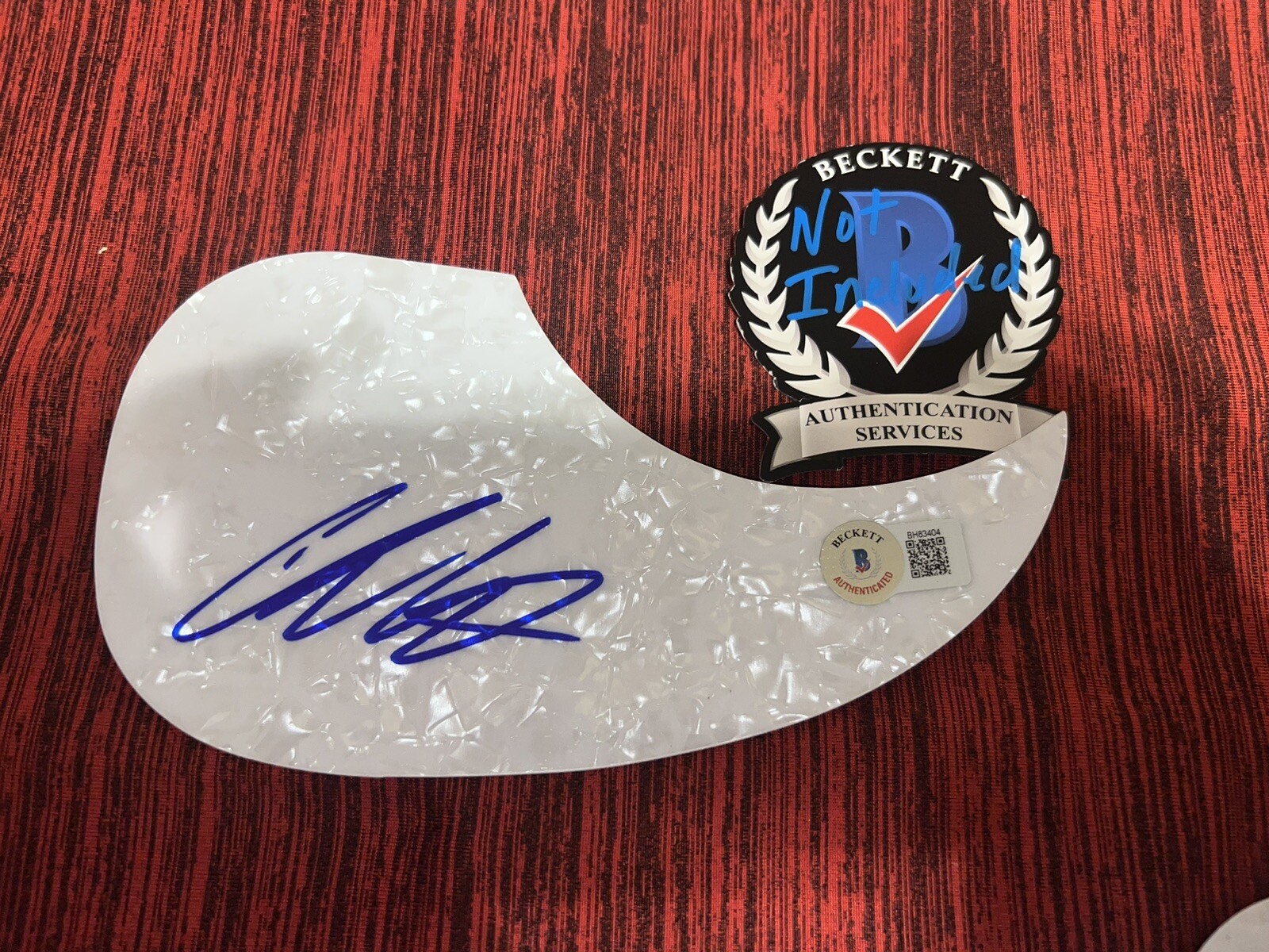 Chris Lane Signed Acoustic Pickguard Country Music Superstar Beckett