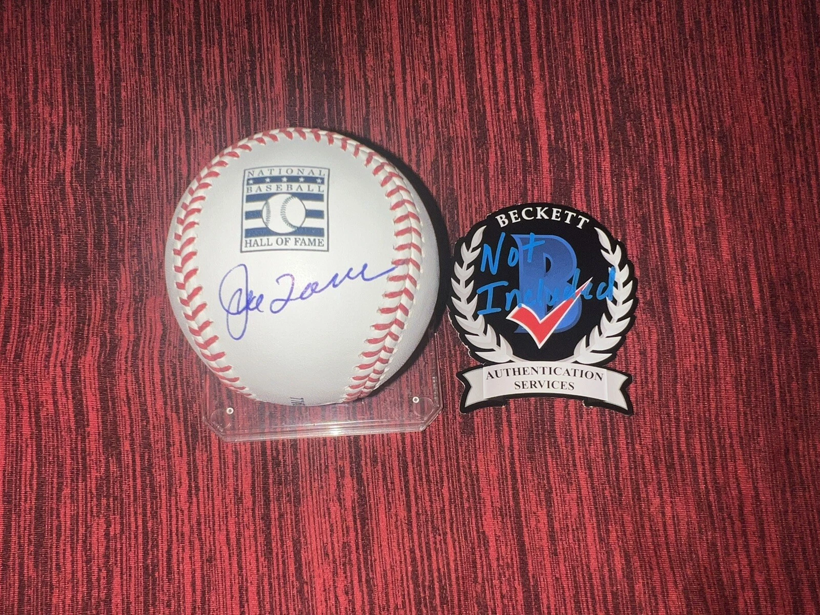 Joe Torre Signed Official Hall Of Fame Baseball New York Yankees Beckett