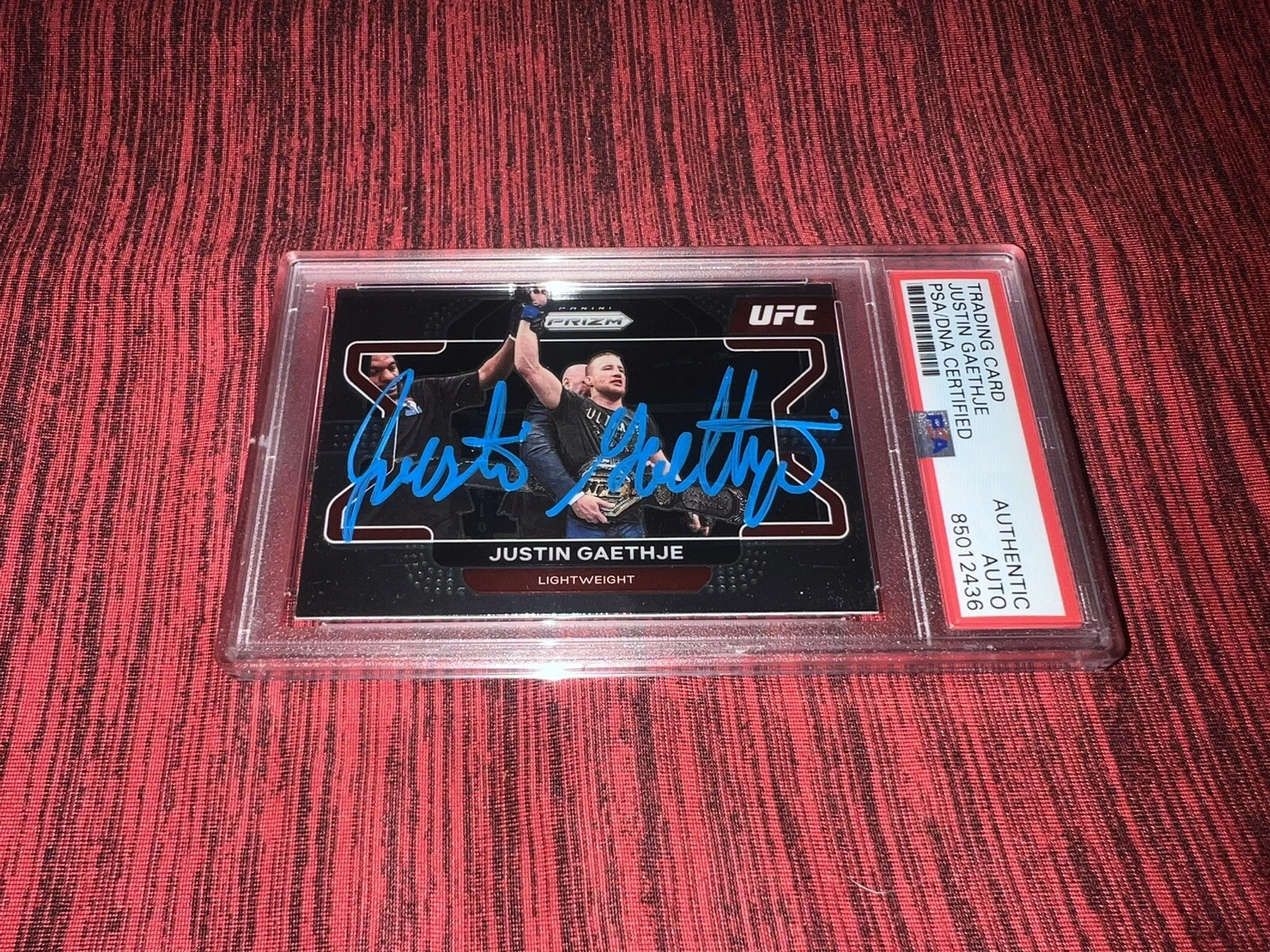 Justin Gaethje Signed 2022 Panini Prizm UFC Trading Card PSA/DNA
