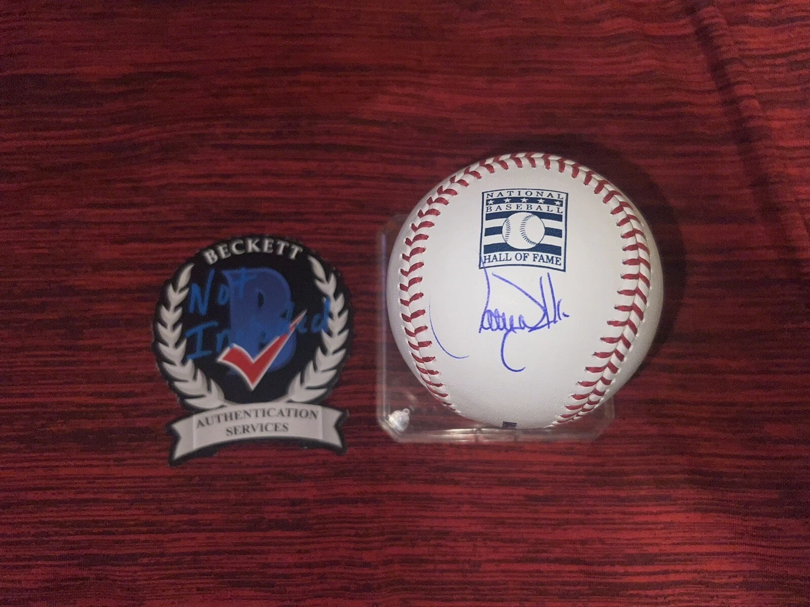 Larry Walker Signed Official Hall Of Fame Baseball Rockies Expos Beckett #2