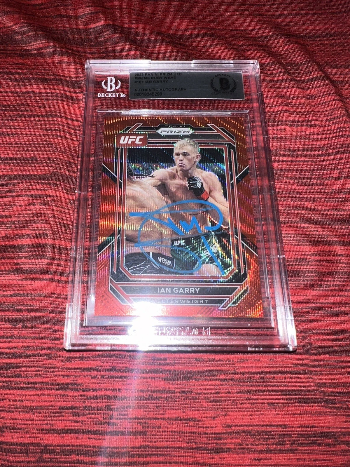 Ian Garry Signed 2023 Panini Prizm Red Wave Trading Card The Future Beckett