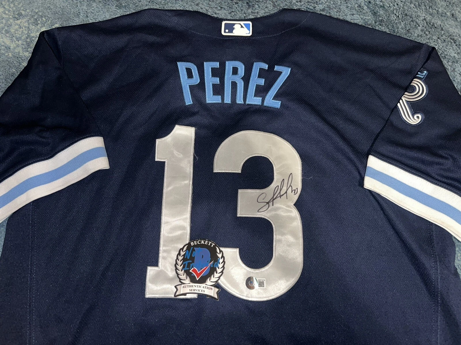 Salvador Perez Signed Kansas City Royals Jersey City Connect Slugger Beckett