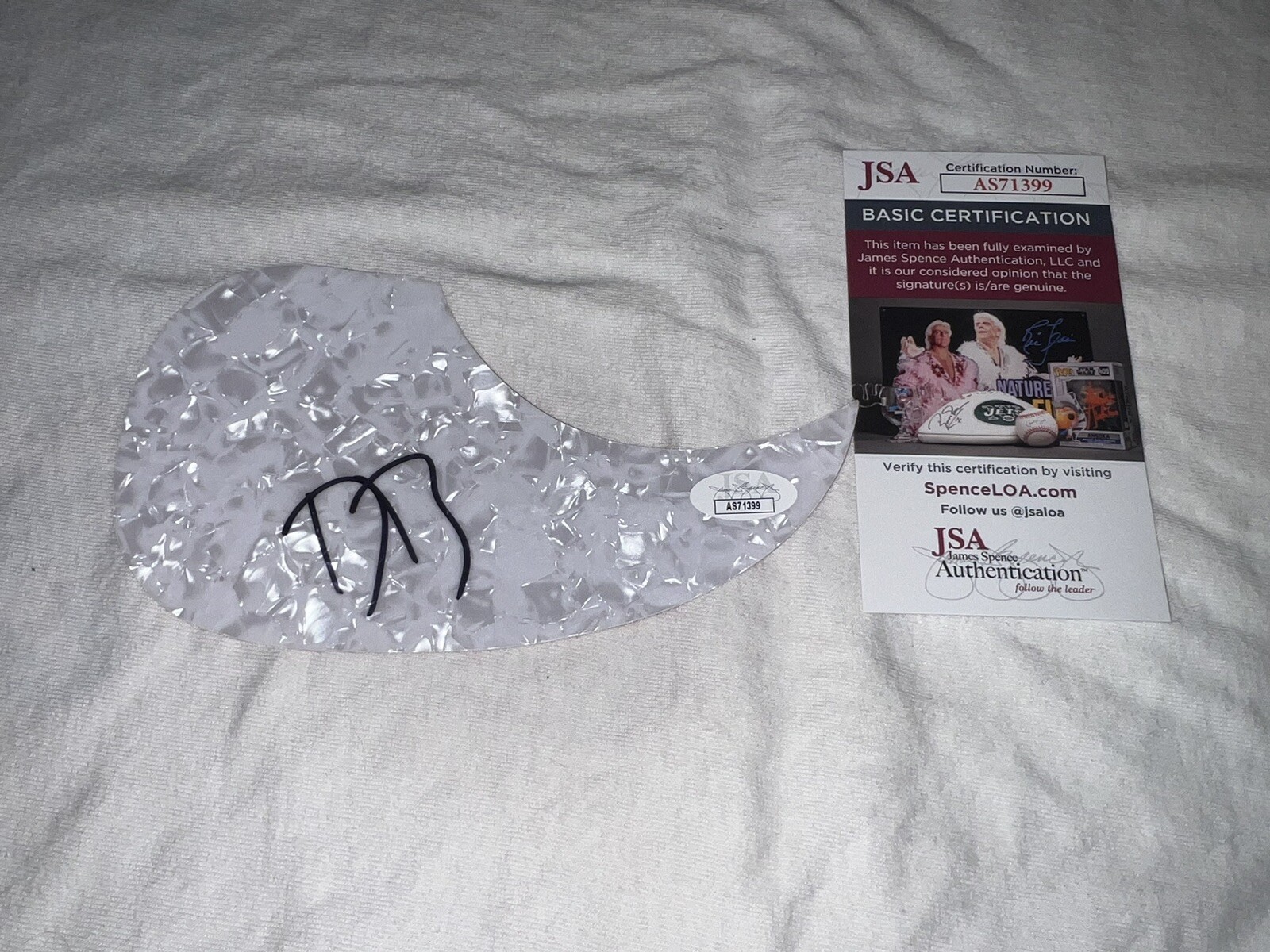 Dierks Bentley Signed Acoustic Pickguard Country Music Superstar JSA Auth