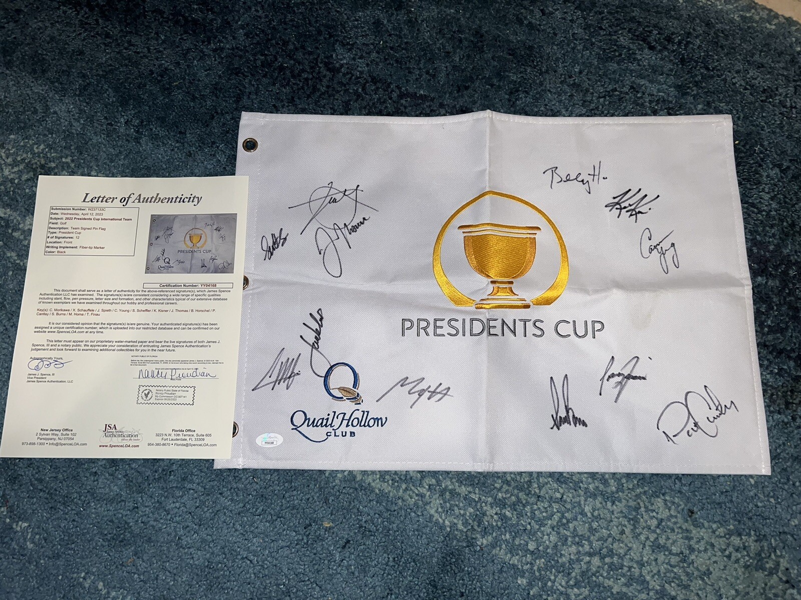 USA Team Signed Official 2022 Presidents Cup Flag Scheffler Speith Finau JSA LOA