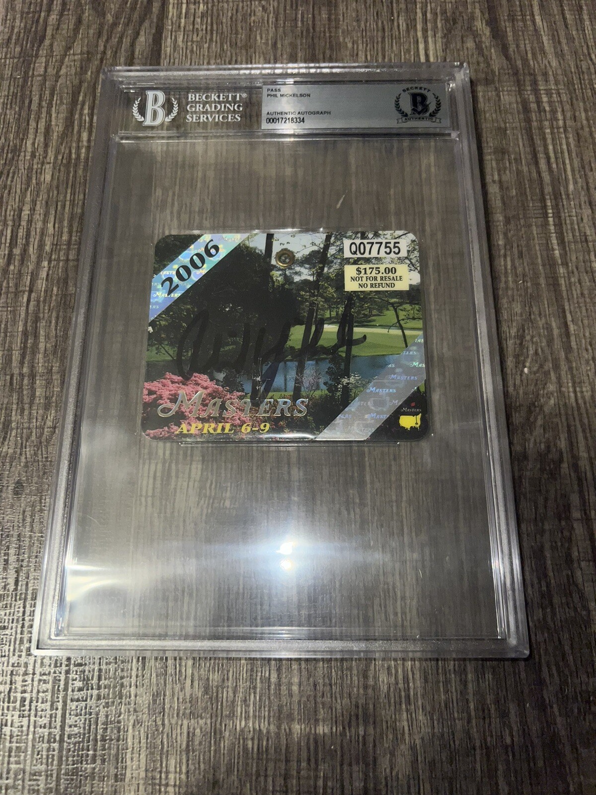 Phil Mickelson Signed Official 2006 Masters Badge 3x Champion PGA Beckett