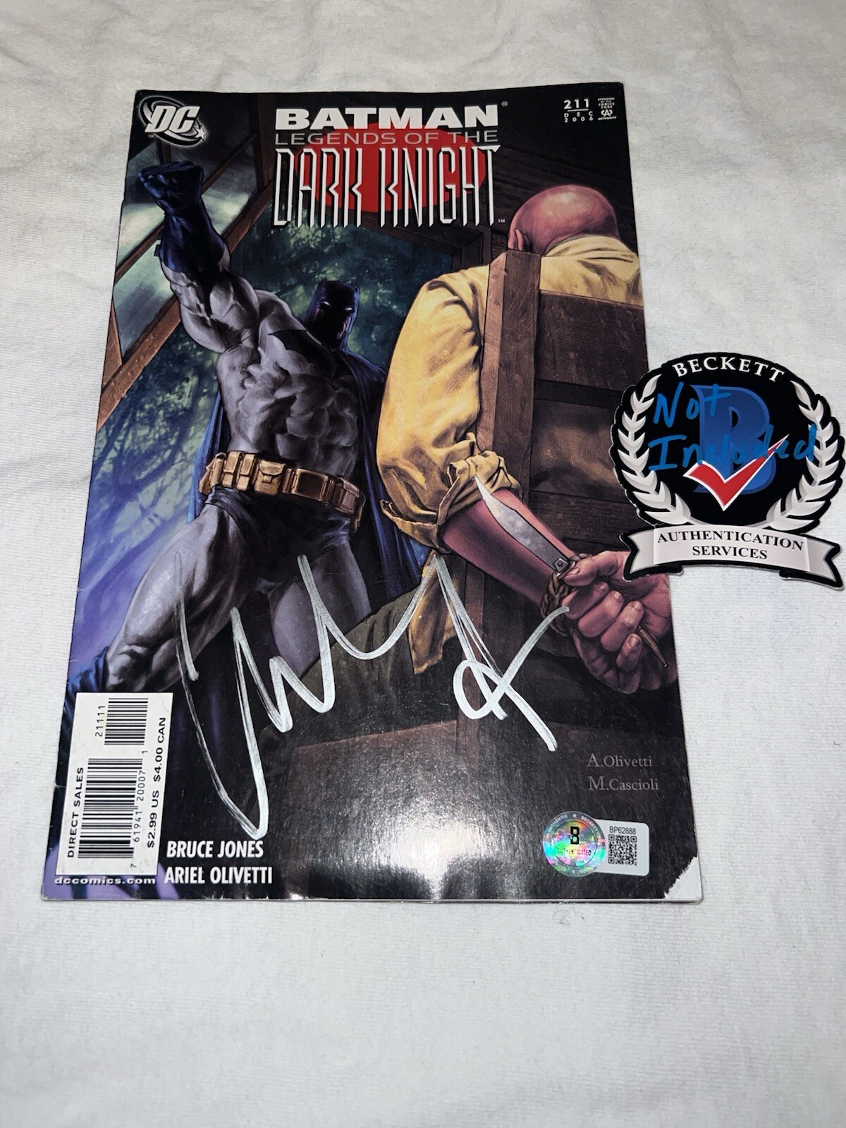 Christian Bale Signed Official DC The Dark Knight Comic Book Batman Beckett #8