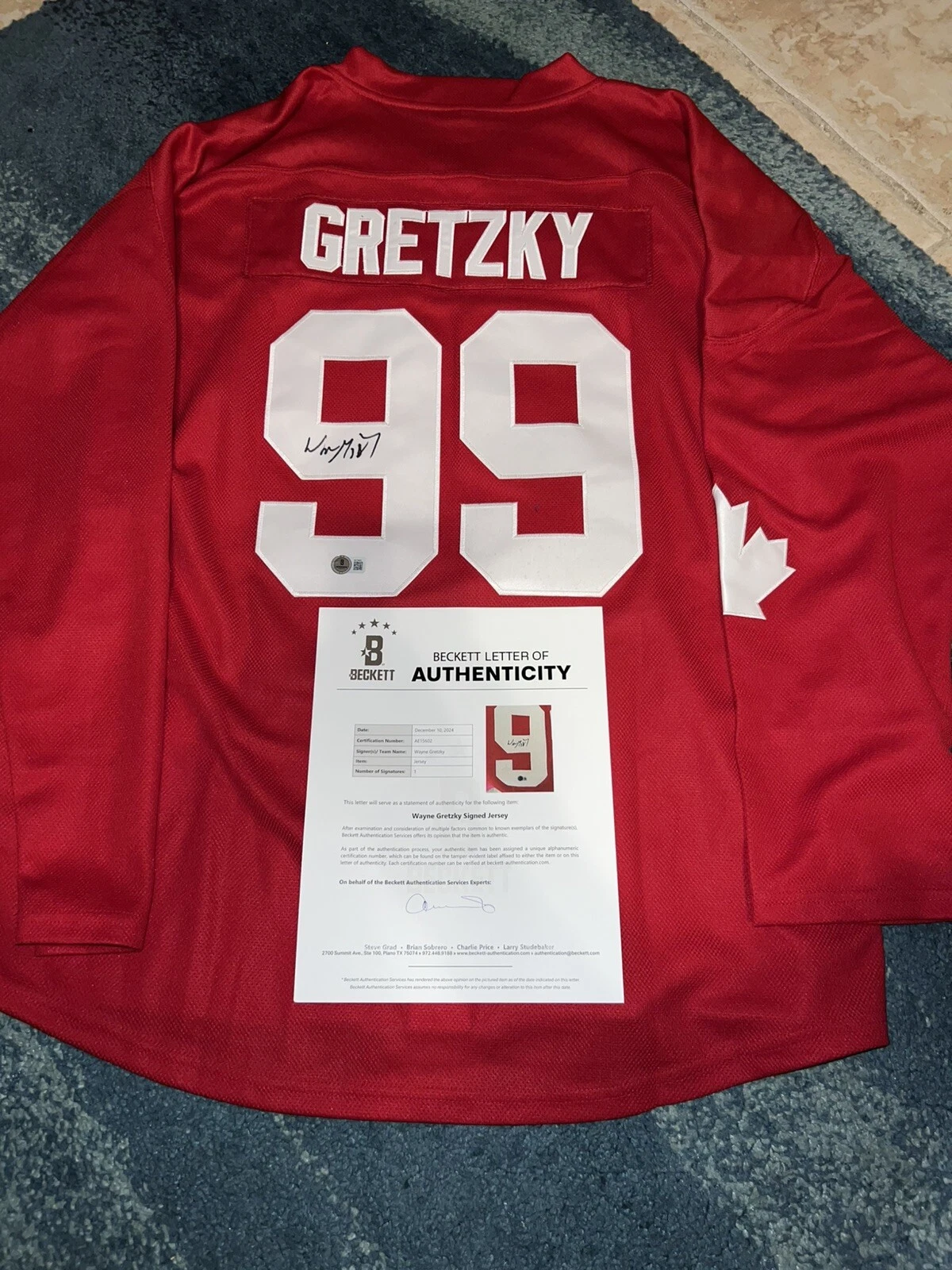 Wayne Gretzky Signed Team Canada Jersey Oilers Legend The Great One Beckett