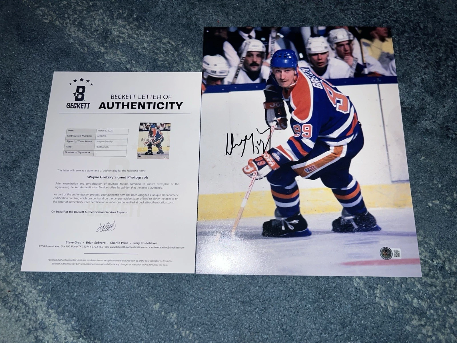 Wayne Gretzky Signed 11x14 Photo Edmonton Oilers The Great One Legend Beckett