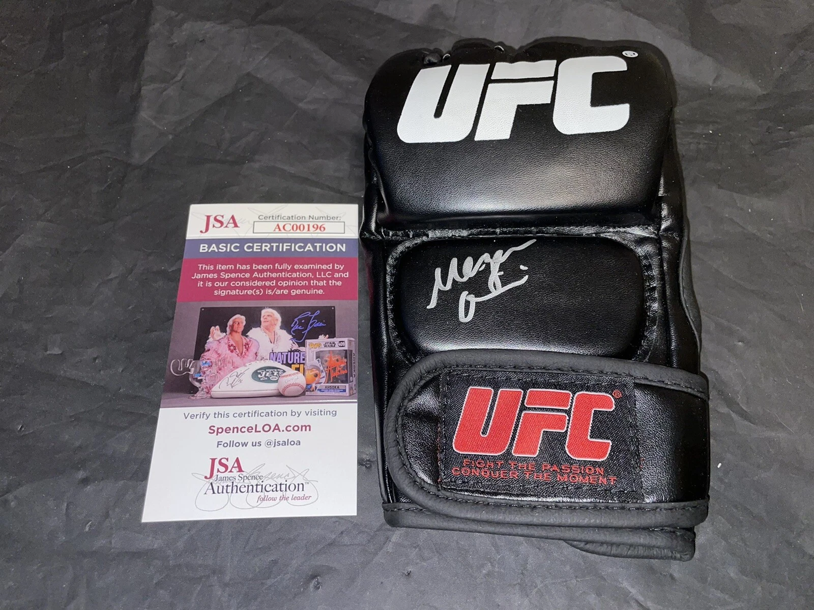 Megan Olivi Signed UFC Glove UFC Reporter JSA Auth #2