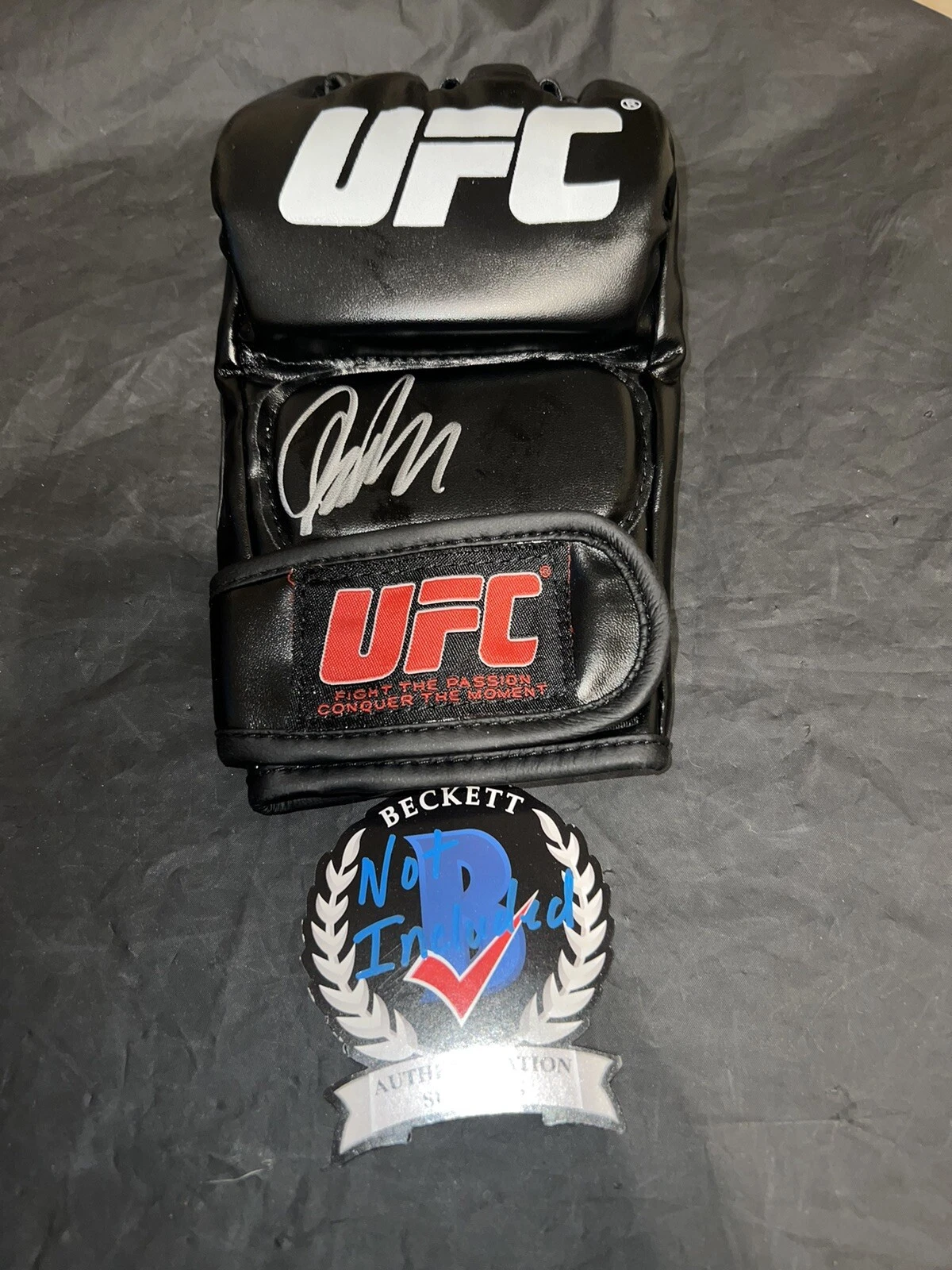 Paul Felder Signed UFC Boxing Glove UFC Champ “The Irish Dragon” Beckett #2