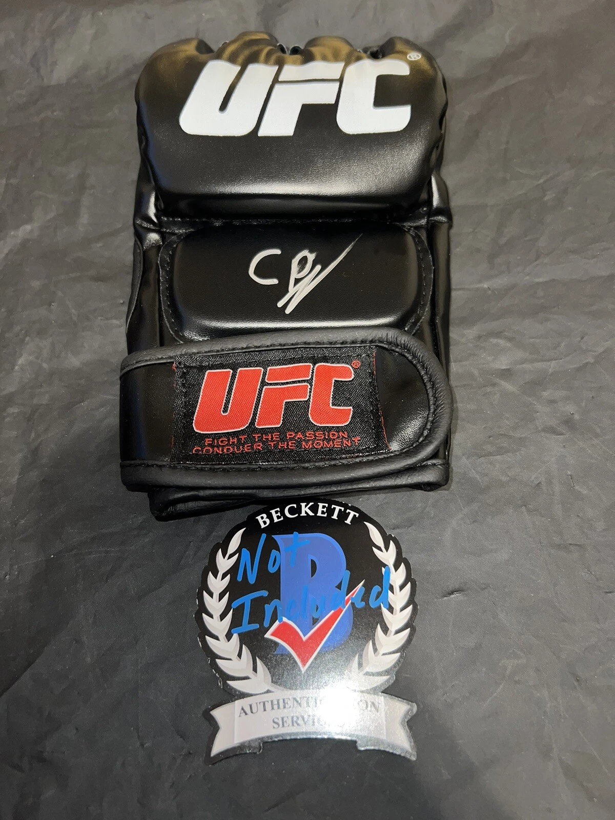 Claudio Puelles Signed UFC Boxing Glove Champion Prince Of Peru Beckett #2