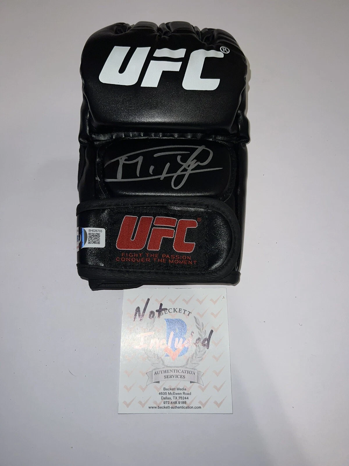 Marcin Tybura Signed UFC Glove Heavyweight Contender Beckett #2