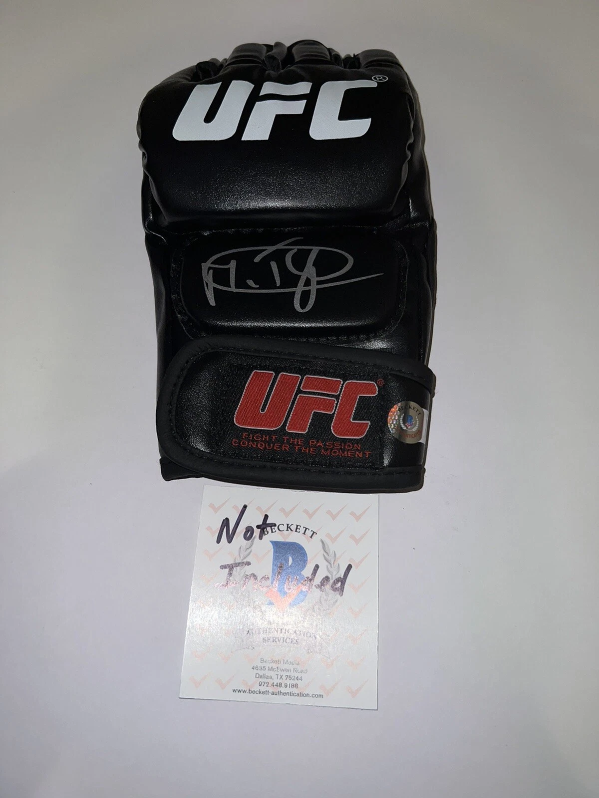 Marcin Tybura Signed UFC Glove Heavyweight Contender Beckett #4