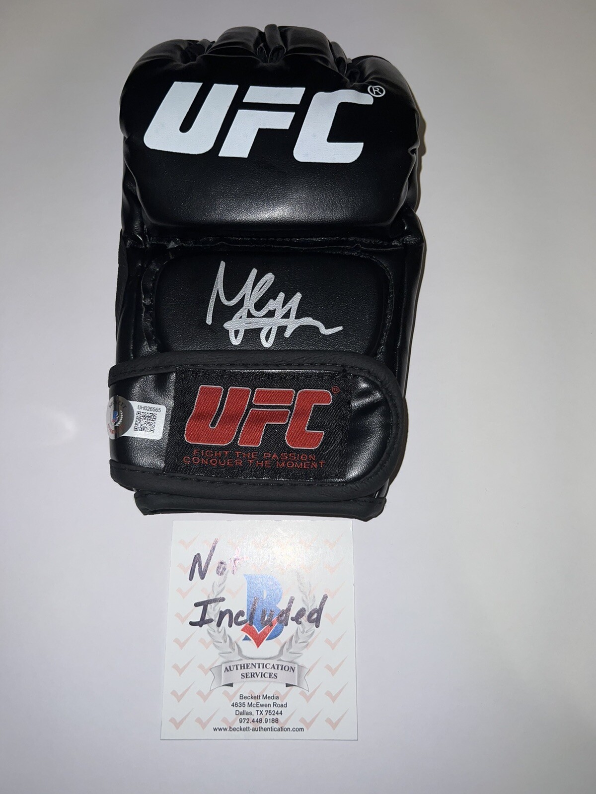 Said Nurmagomedov Signed UFC Glove Flyweight Dagestan Russia Beckett #12