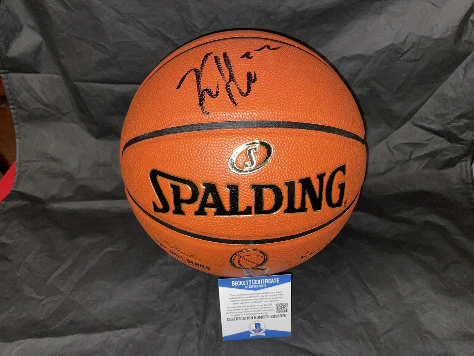 Kris Middleton Signed NBA Basketball Milwaukee Bucks 2021 Champions Beckett #2