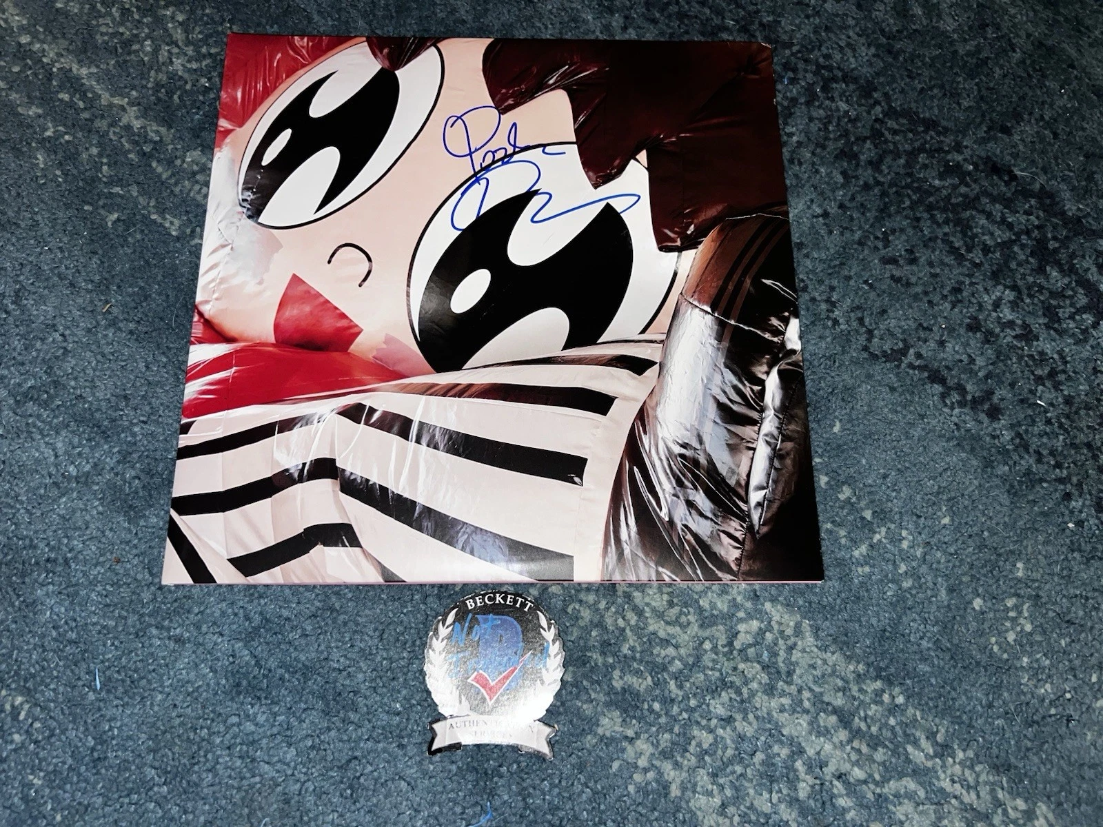 Porter Robinson Signed SMILE Vinyl Album Legendary Singer Beckett