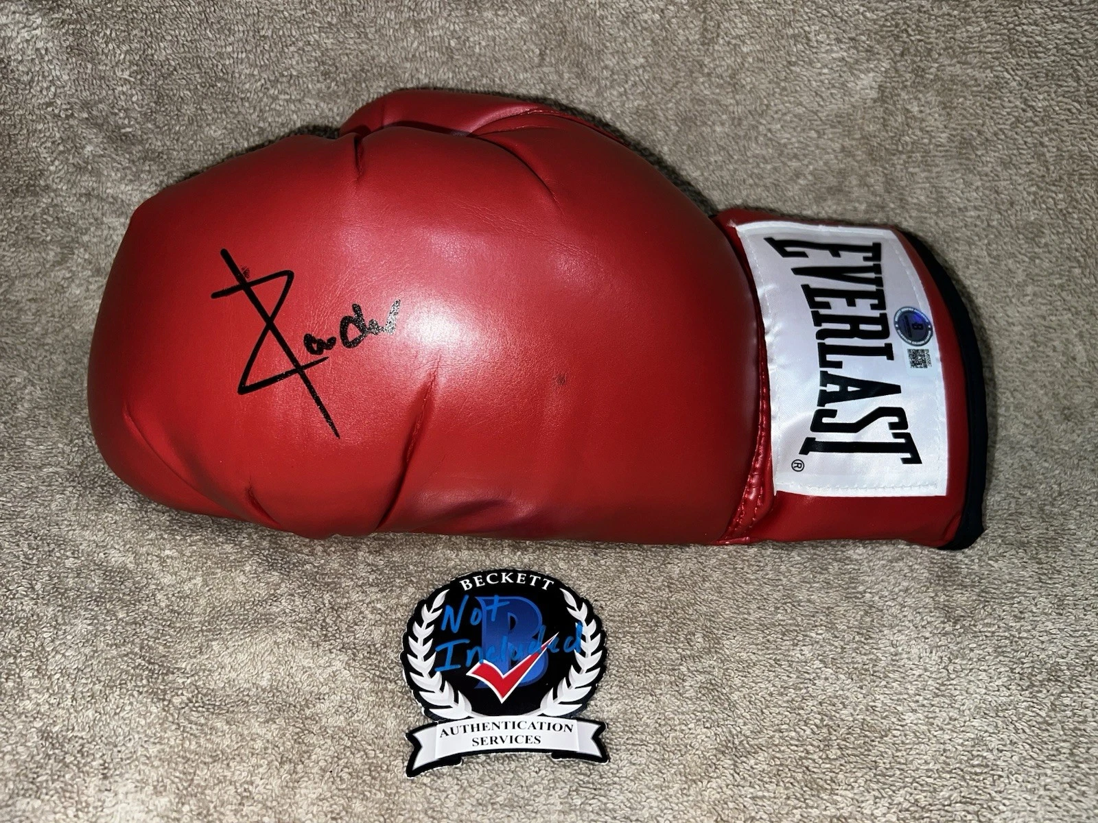 Xander Zayas Signed Everlast Boxing Glove Puerto Rican Champ Beckett