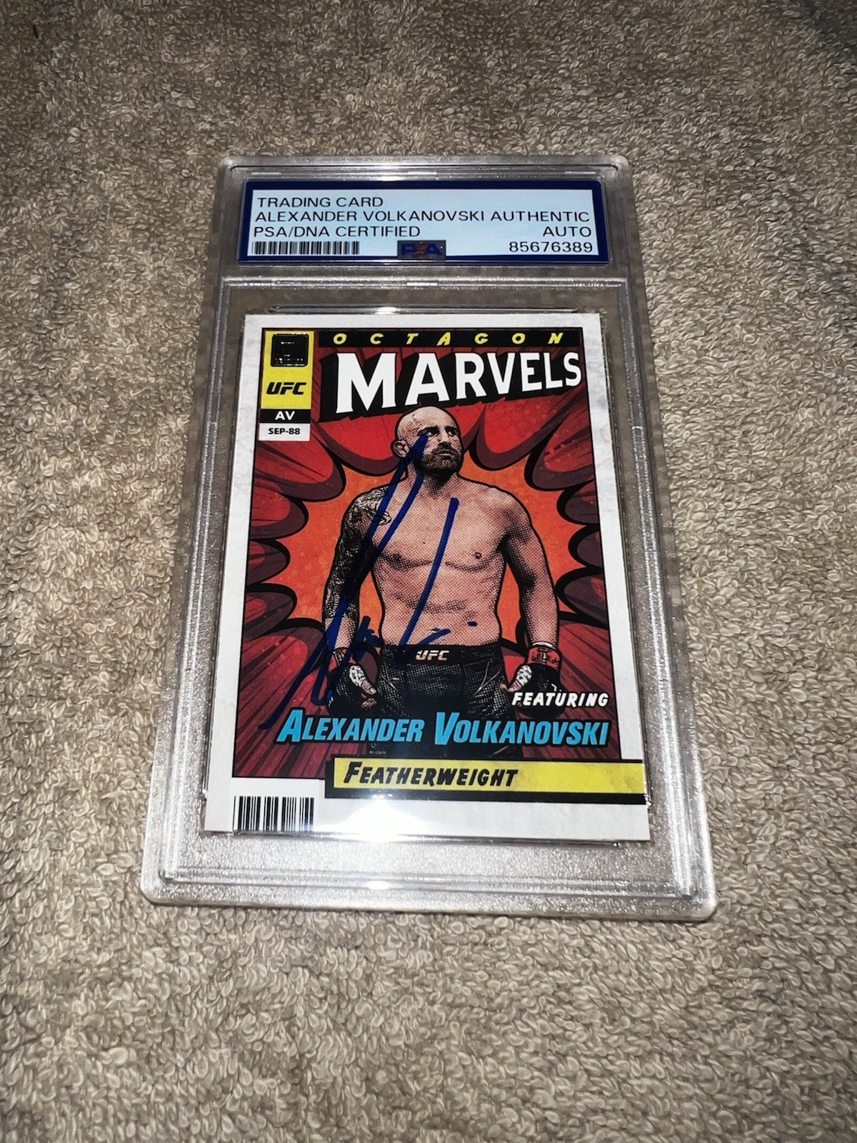 Alexander Volkanovski Signed 2022 Octagon Marvels Trading Card Champ PSA/DNA
