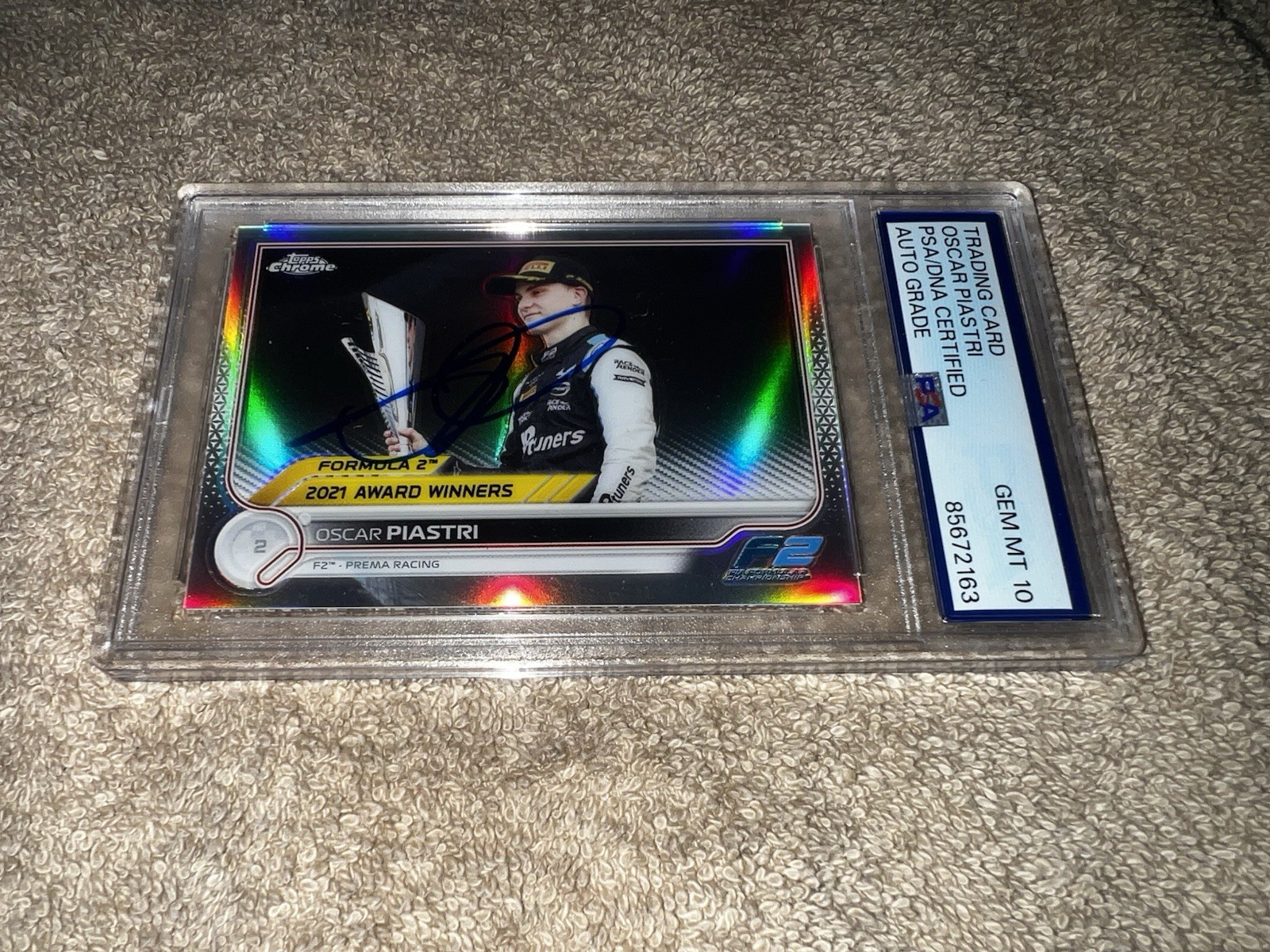 Oscar Piastri Signed 2022 Topps Chrome F2 Card #199 McLaren PSA/DNA Auto 10