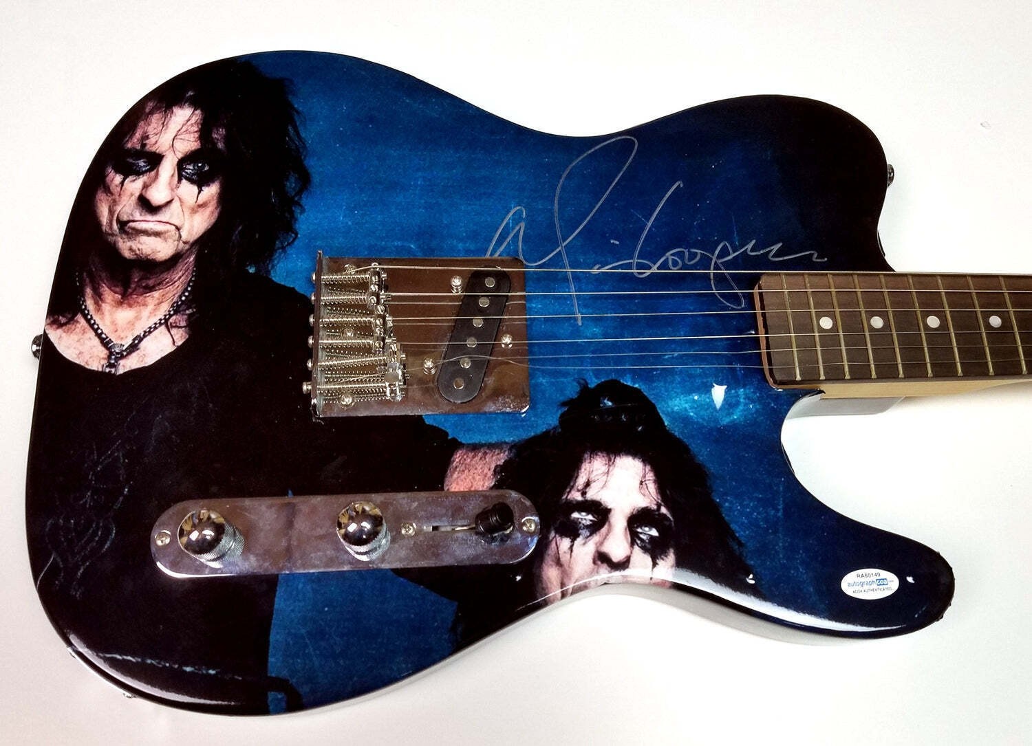 Alice Cooper Signed Autographed Custom Graphics Photo Guitar ACOA