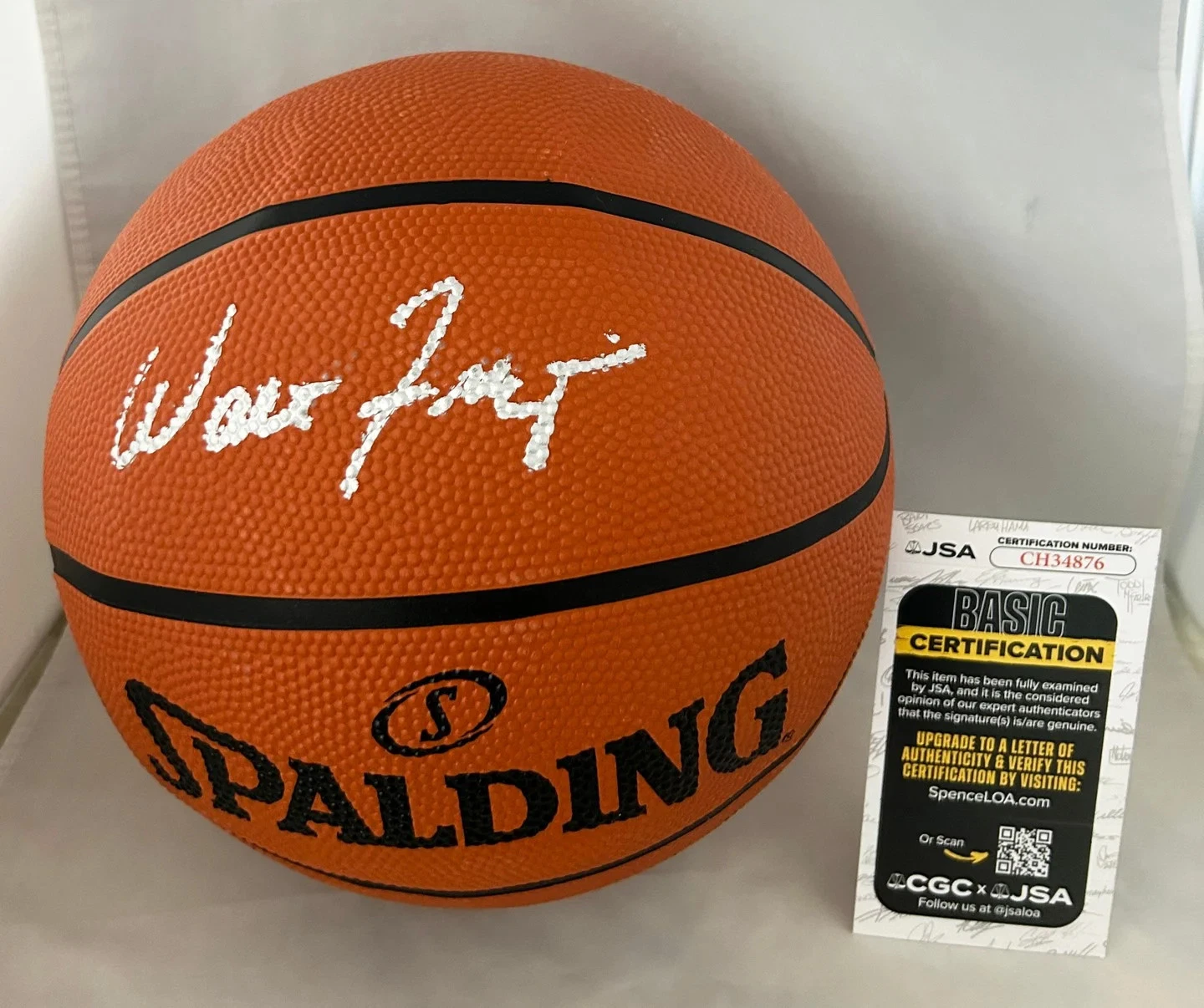 Walt Frazier Signed Basketball New York Knicks JSA 1 COA