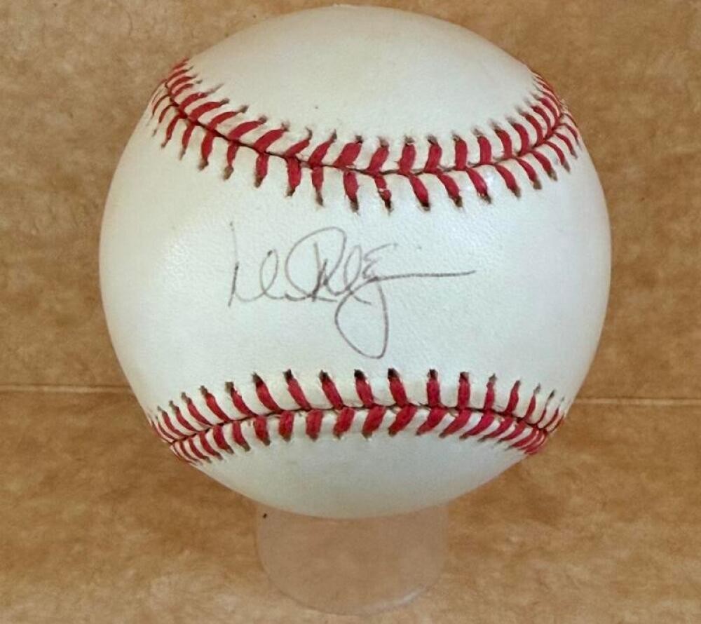 MARK MCGWIRE A'S/CARDINALS SIGNED AUTOGRAPHED N.L. BASEBALL BECKETT AUTH