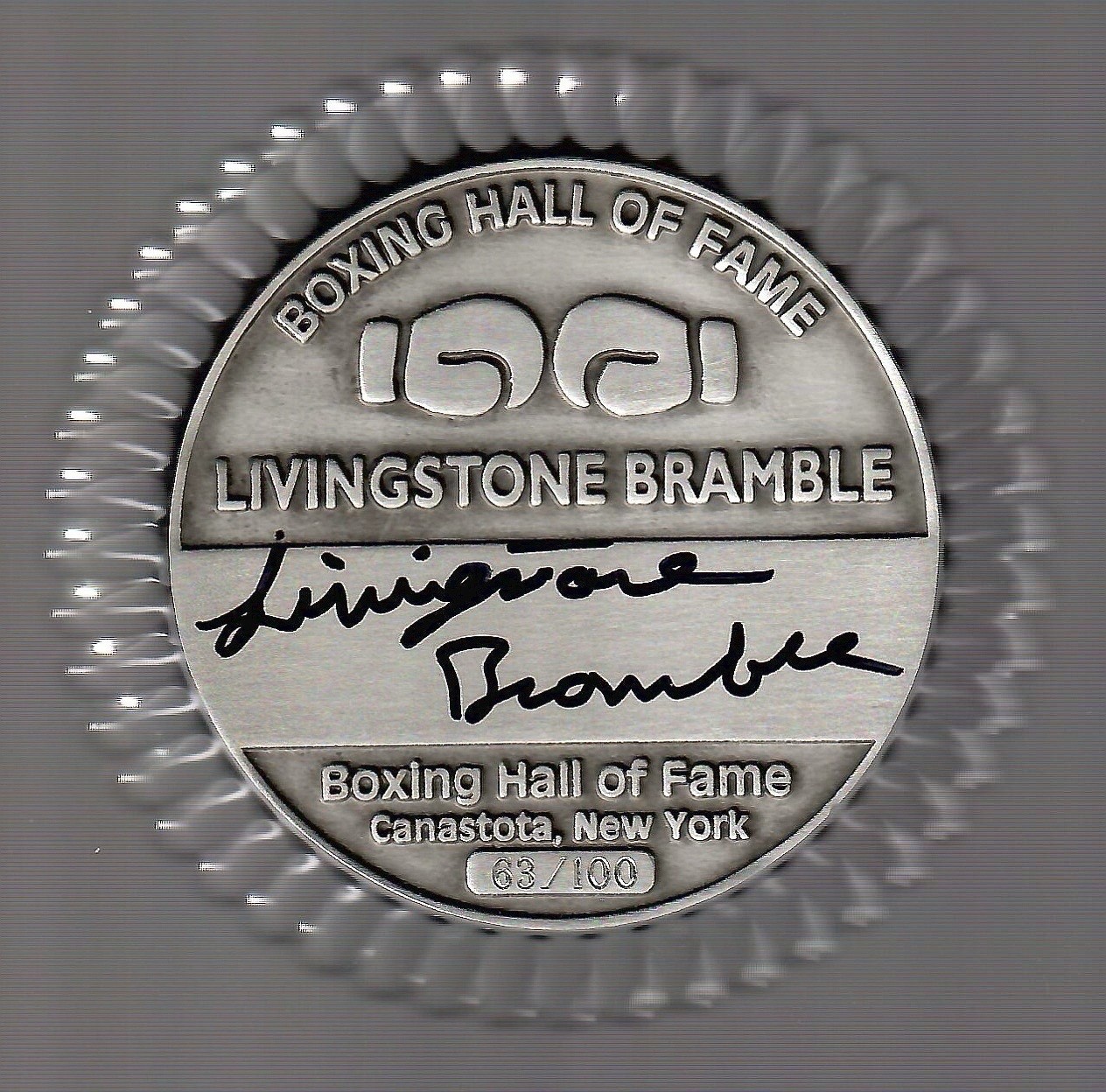 LIVINGSTONE BRAMBLE HAND SIGNED HOF BOXING PAPERWEIGHT+COA       RARE     63/100
