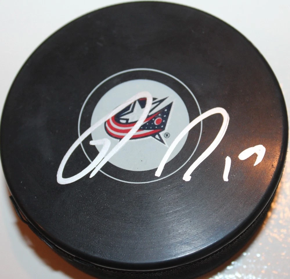 RYAN JOHANSEN SIGNED COLUMBUS BLUE JACKETS HOCKEY PUCK W/CASE COA