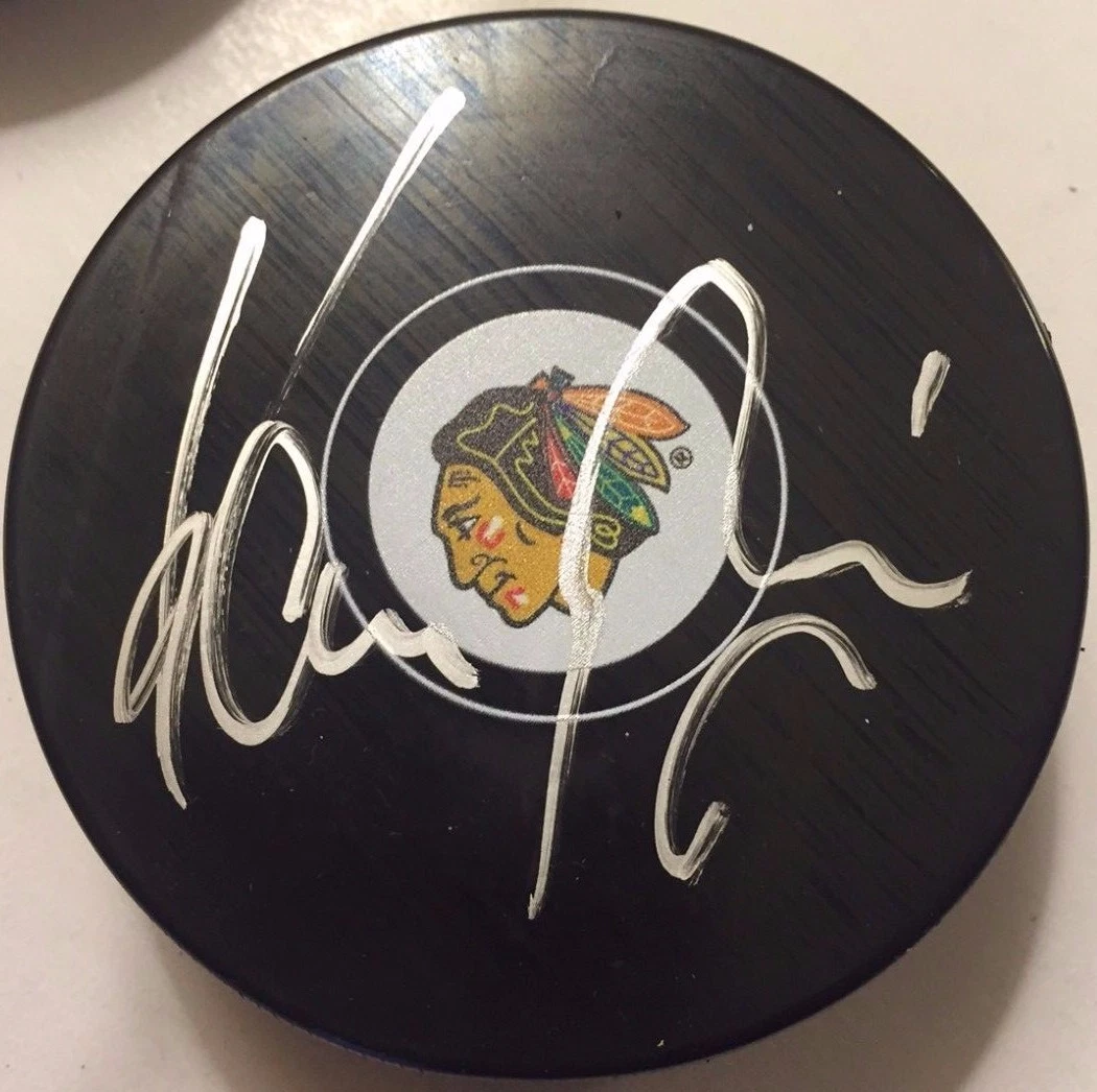 MICHAL KEMPNY SIGNED CHICAGO BLACKHAWKS PUCK W/CASE COA