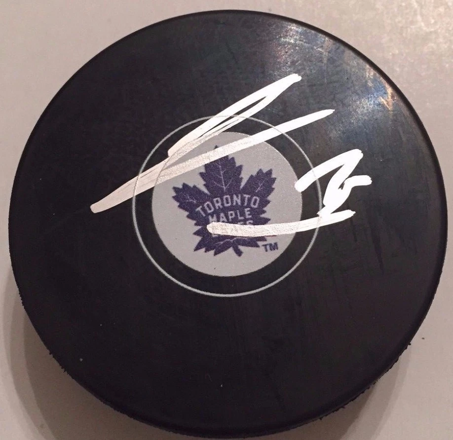 JAMES VAN RIEMSDYK SIGNED TORONTO MAPLE LEAFS PUCK W/CASE COA