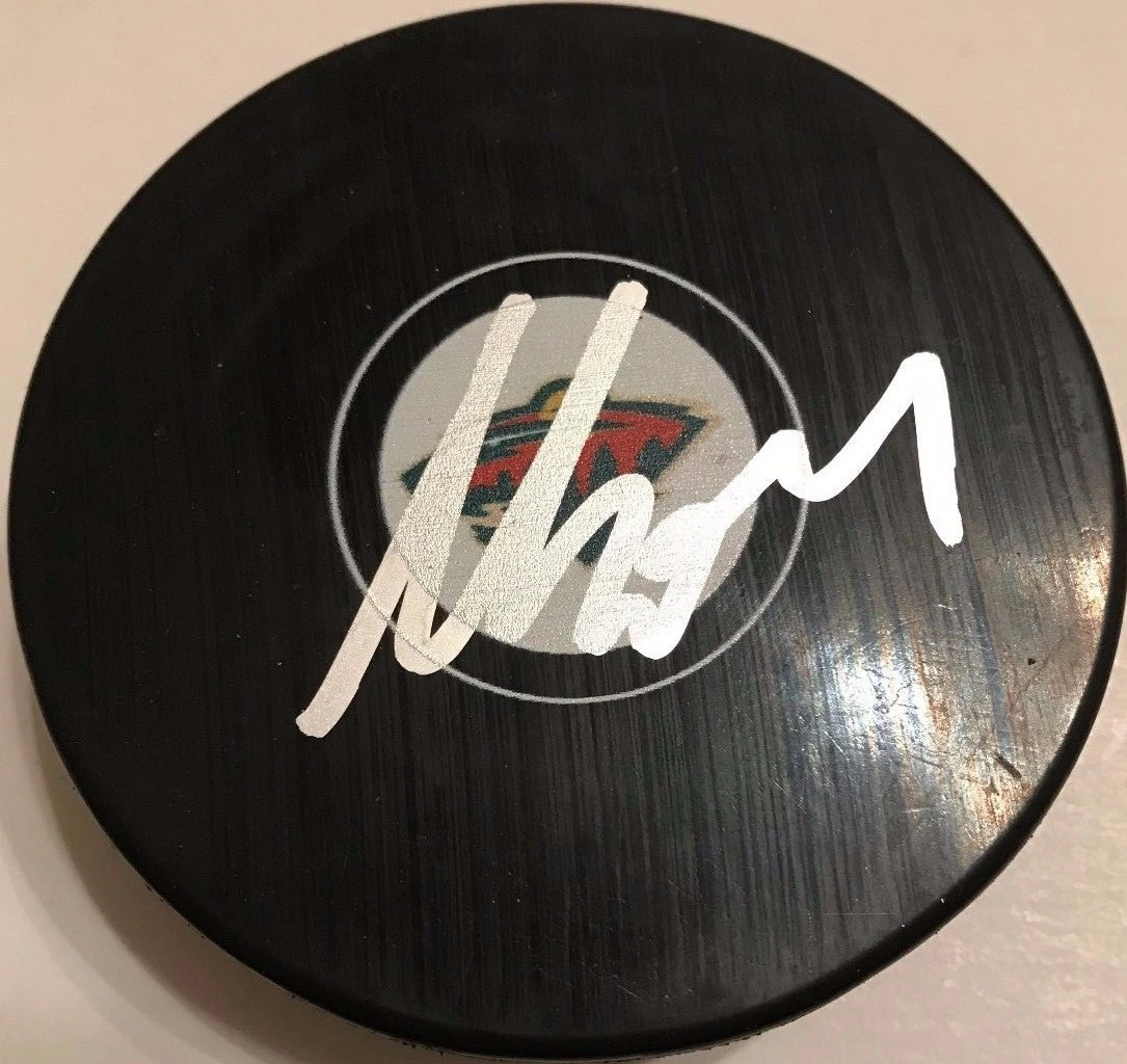 MIKAEL GRANLUND SIGNED MINNESOTA WILD PUCK W/CASE COA