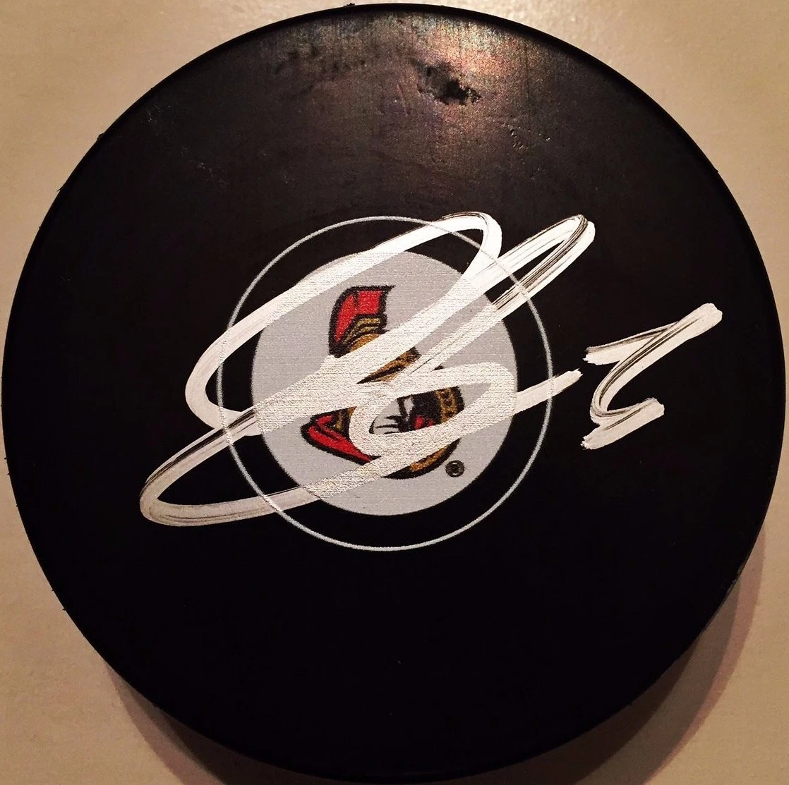 BOBBY RYAN SIGNED OTTAWA SENATORS HOCKEY PUCK W/CASE COA