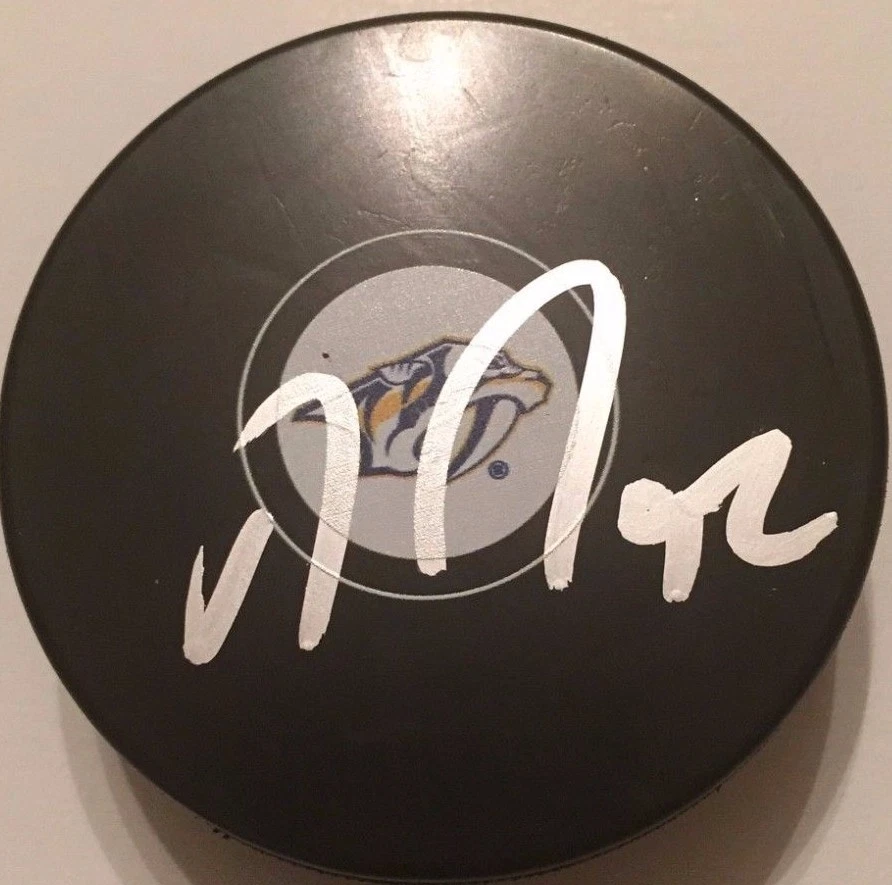 RYAN JOHANSEN SIGNED NASHVILLE PREDATORS PUCK W/CASE COA