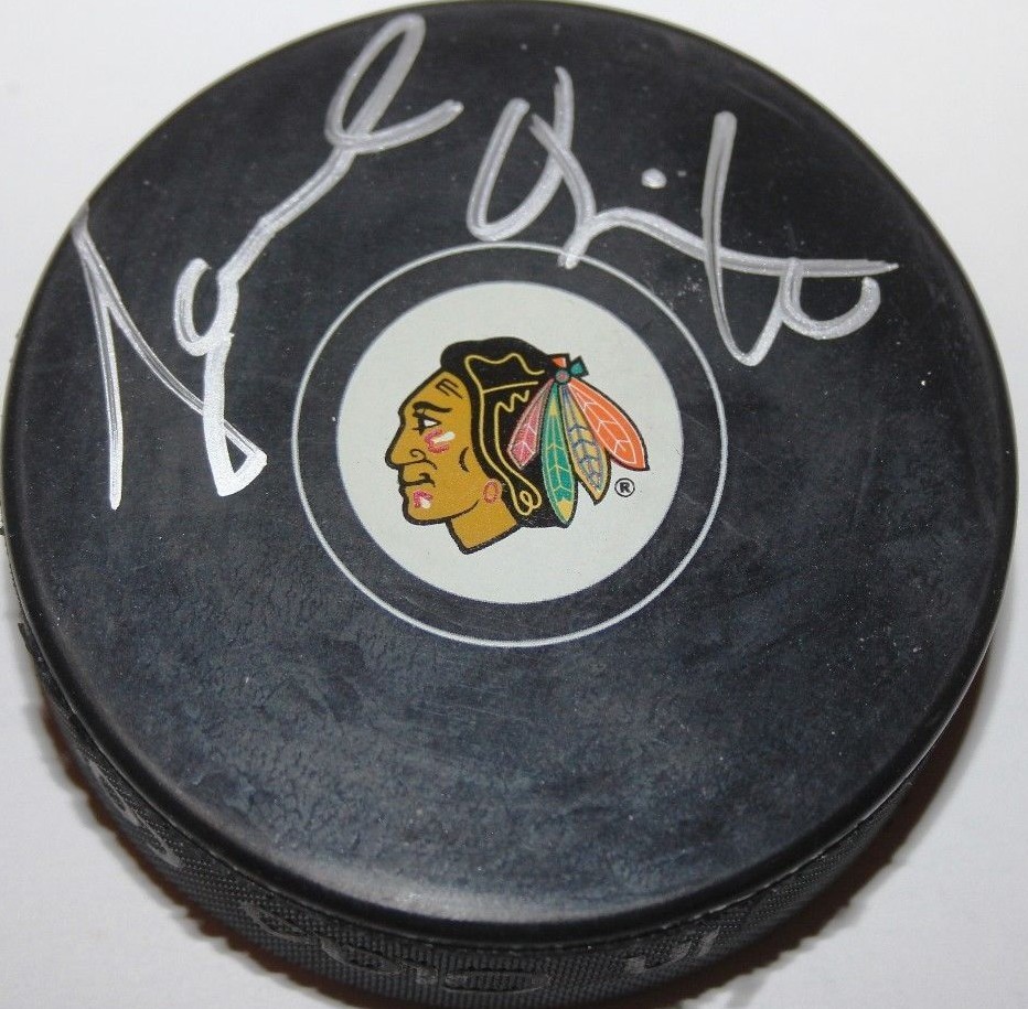 JOEL QUENNEVILLE SIGND CHICAGO BLACKHAWKS HOCKEY PUCK W/CASE COA