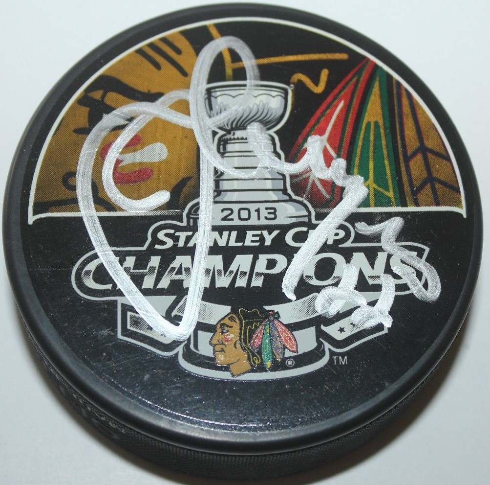 JAMAL MAYERS SIGNED CHICAGO BLACKHAWKS 2013 STANLEY CUP CHAMPS PUCK W/ CASE COA