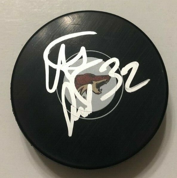 ANTTI RAANTA SIGNED ARIZONA COYOTES HOCKEY PUCK W/ CASE COA