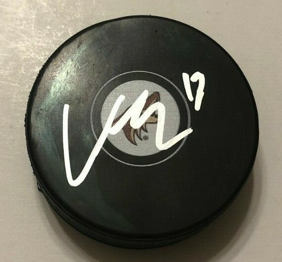 VINNIE HINOSTROZA SIGNED ARIZONA COYOTES HOCKEY PUCK W/ CASE COA