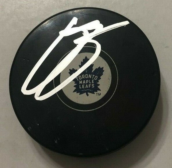 KASPERI KAPANEN SIGNED TORONTO MAPLE LEAFS HOCKEY PUCK W/ CASE COA