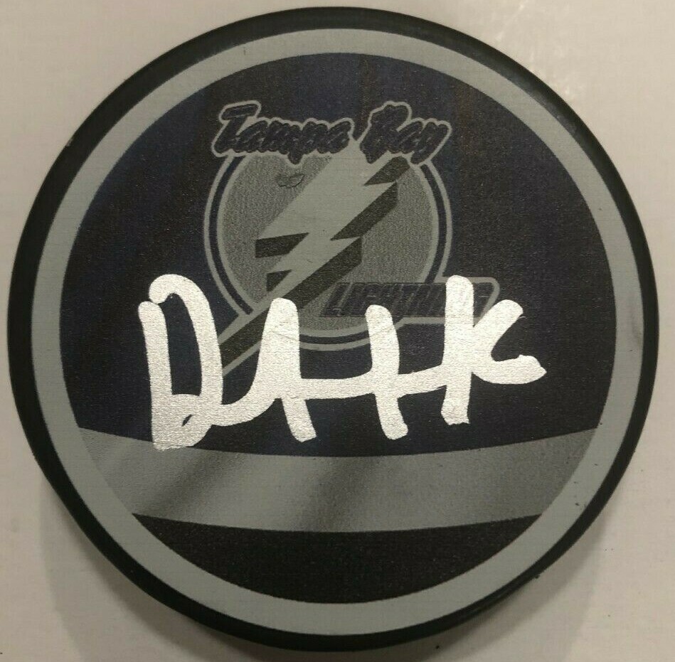 DAVE ANDREYCHUK SIGNED TAMPA BAY LIGHTNING HOCKEY PUCK W/ CASE PROOF COA