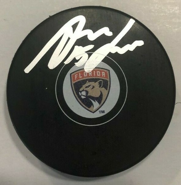 ANTON LUNDELL SIGNED FLORIDA PANTHERS HOCKEY PUCK W/ CASE COA