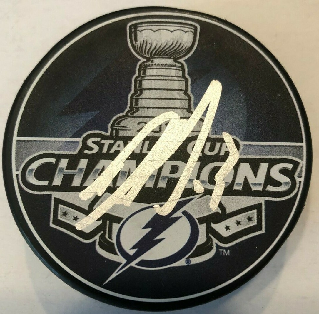 DAVID SAVARD SIGNED 2021 STANLEY CUP PUCK W/ CASE TAMPA BAY LIGHTNING COA
