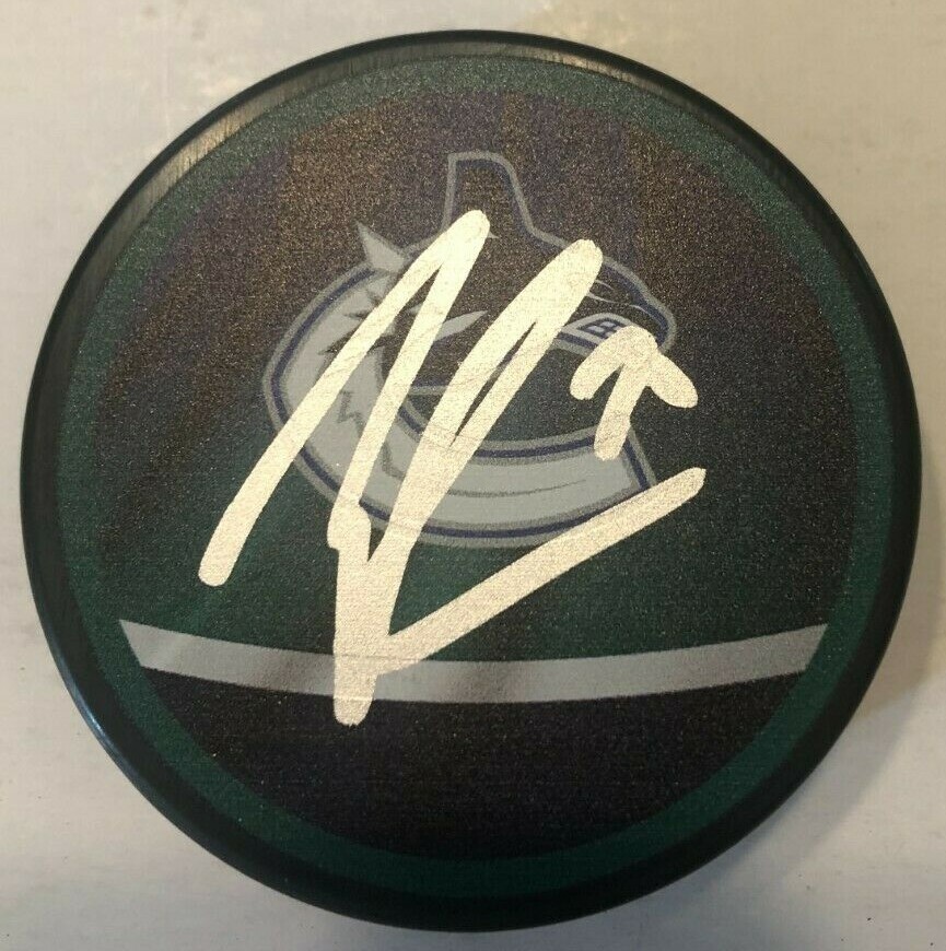 TANNER PEARSON SIGNED VANCOUVER CANUCKS HOCKEY PUCK W/ CASE COA